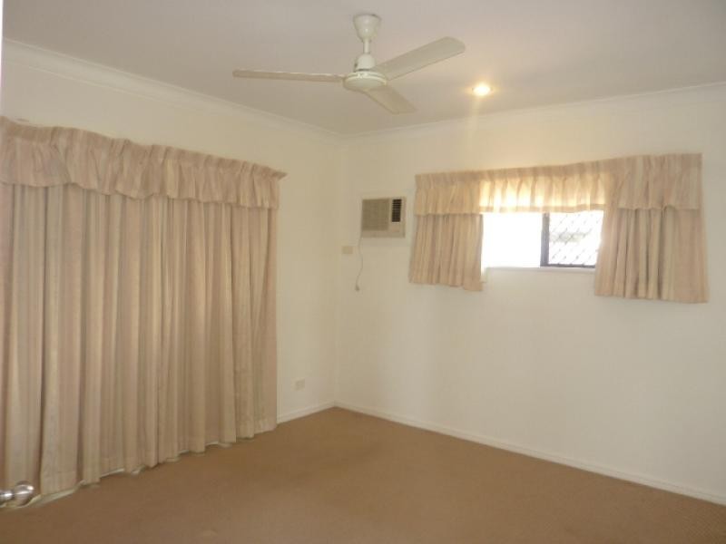 23 Sunbird Drive, Woree QLD 4868