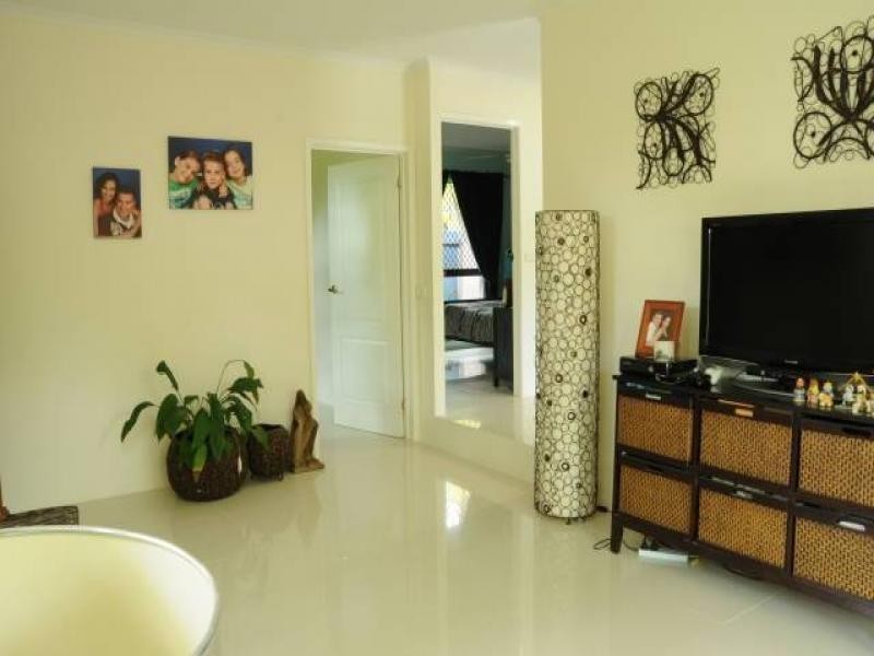 17 Thais Street, Palm Cove QLD 4879