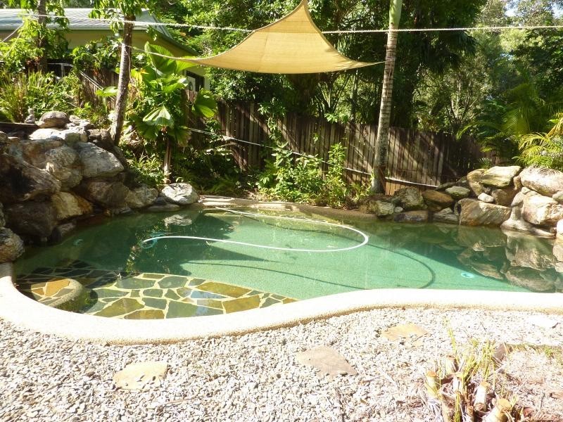 18 Hermes Close, Mooroobool QLD 4870