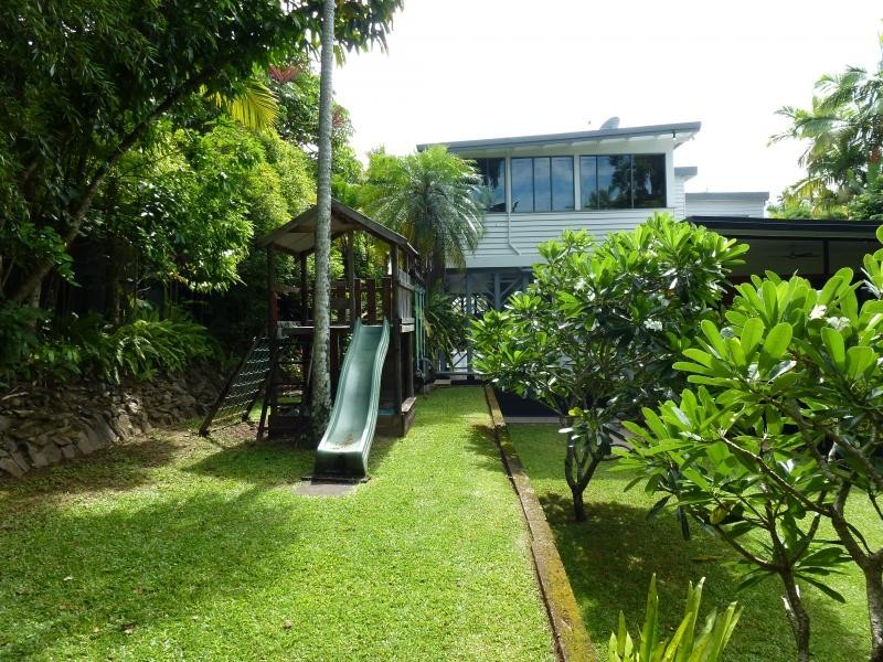 25 Friend Street, Edge Hill QLD 4870