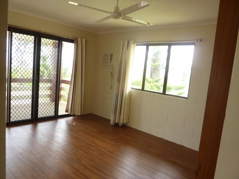 79 Taylor Street, Tully Heads QLD 4854