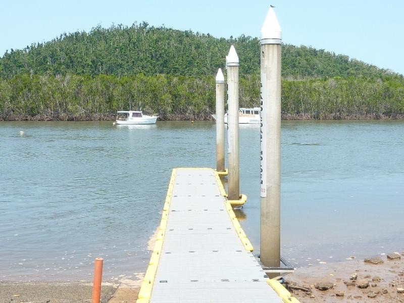 79 Taylor Street, Tully Heads QLD 4854