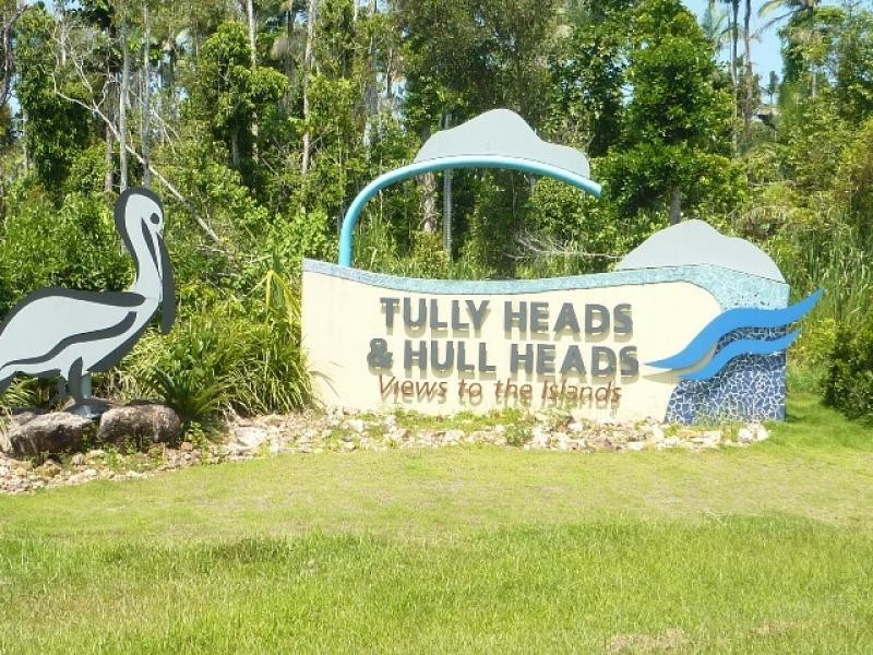 79 Taylor Street, Tully Heads QLD 4854