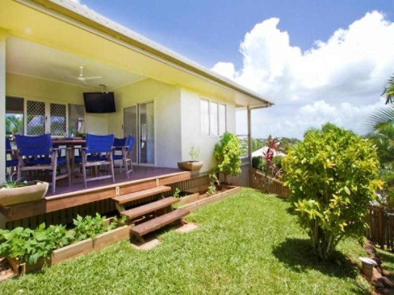 19 Guthrie Close, Bentley Park QLD 4869