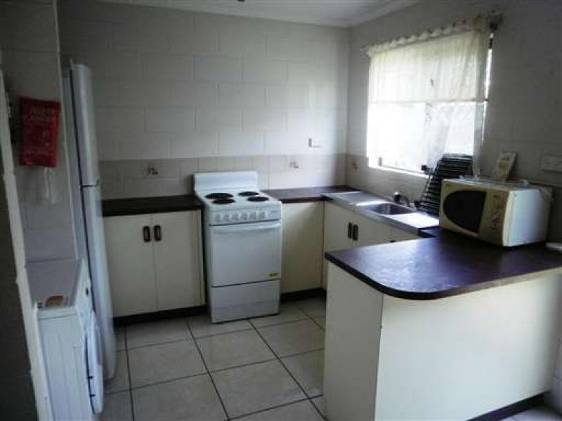 6/17 Sandown Close, Woree QLD 4868