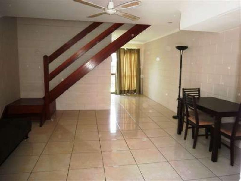 6/17 Sandown Close, Woree QLD 4868