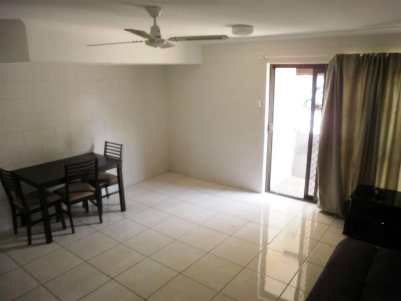 6/17 Sandown Close, Woree QLD 4868