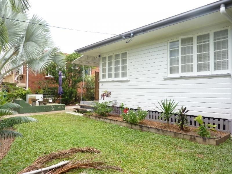 251 Aumuller Street, Westcourt QLD 4870