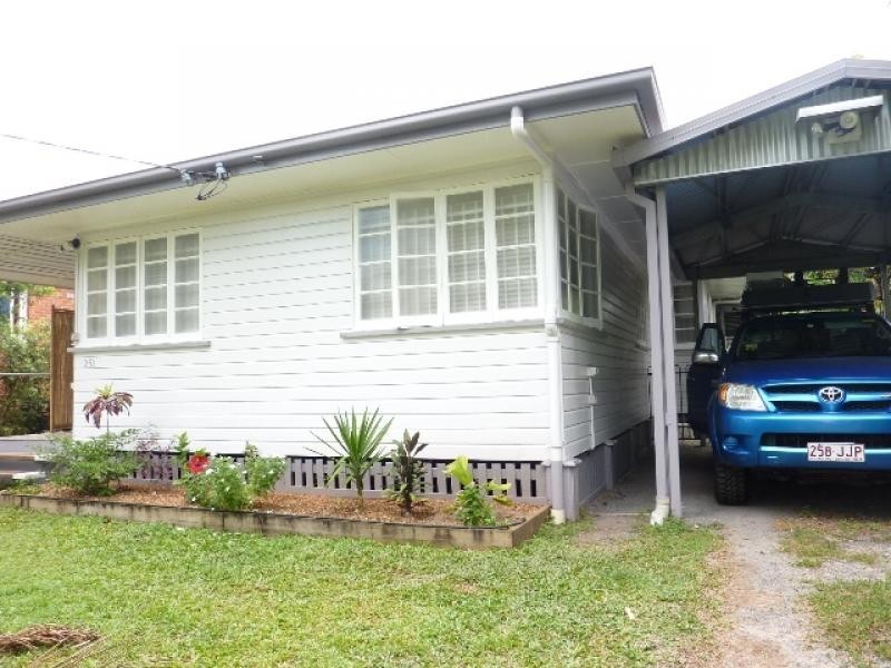 251 Aumuller Street, Westcourt QLD 4870