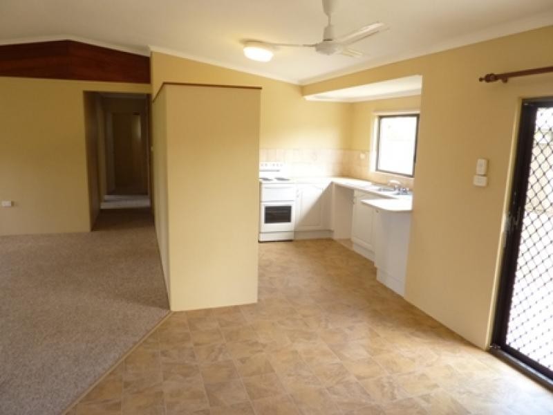 98 Dillon Street, Westcourt QLD 4870