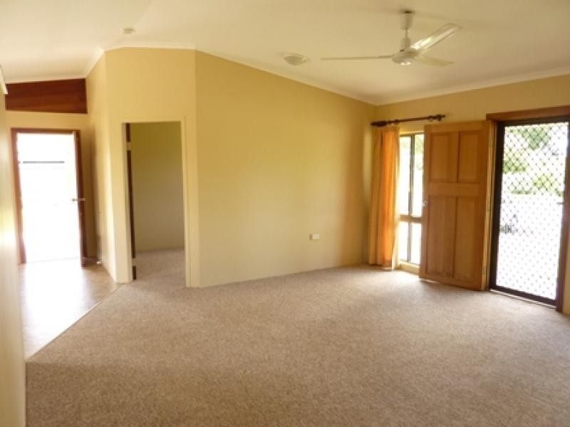 98 Dillon Street, Westcourt QLD 4870