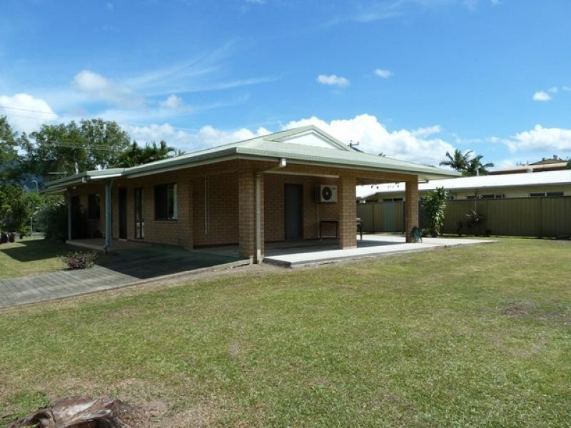 98 Dillon Street, Westcourt QLD 4870