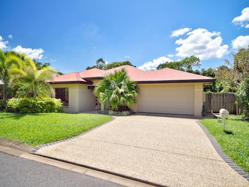 39 Chesterfield Close, Brinsmead QLD 4870