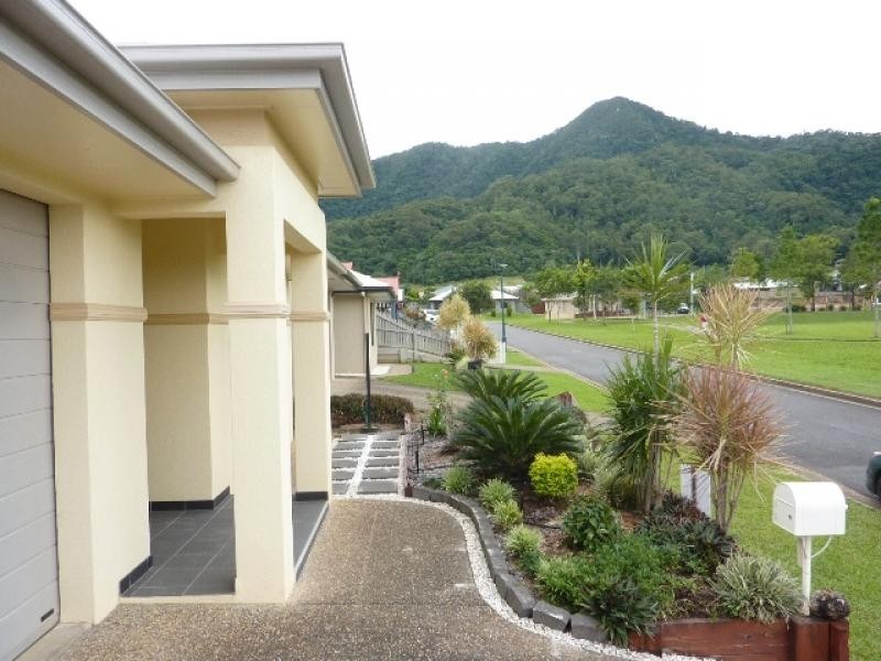 3 Lakefield Street, Mount Sheridan QLD 4868