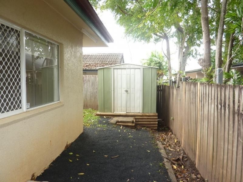 82 Silky Oak Court, Mooroobool QLD 4870