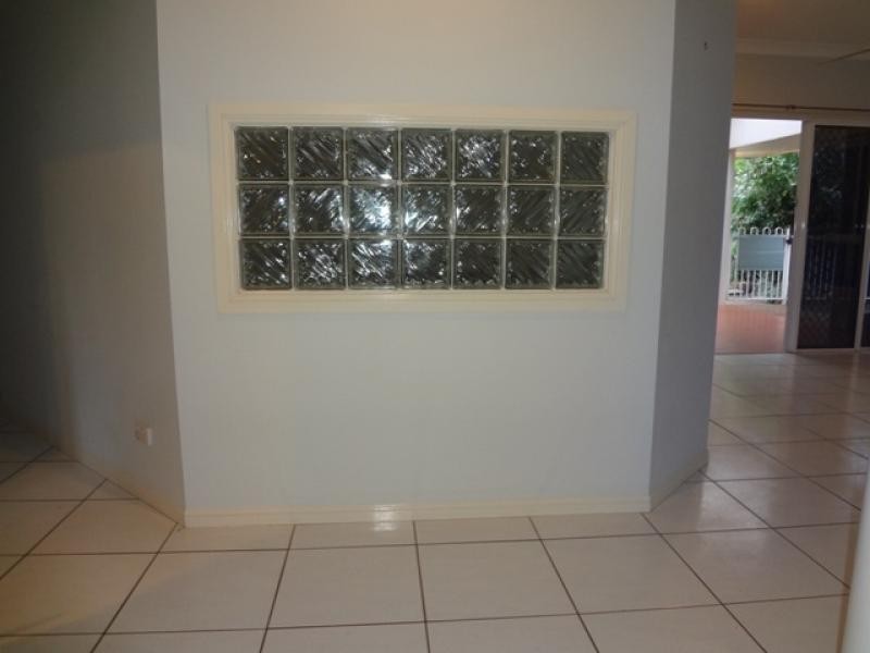 1 Albizia Close, Redlynch QLD 4870