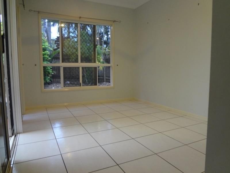 1 Albizia Close, Redlynch QLD 4870