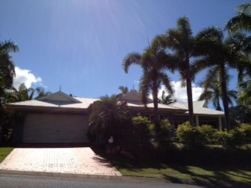 1 Albizia Close, Redlynch QLD 4870