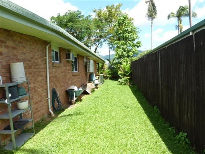 1/60 Dalton Street, Westcourt QLD 4870