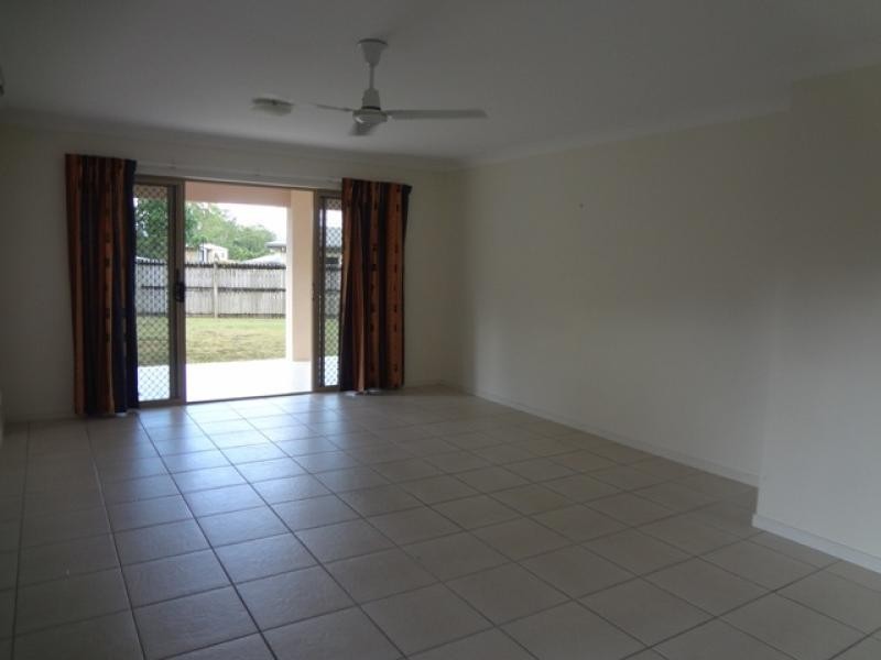 4 Tin Sang Close, Edmonton QLD 4869