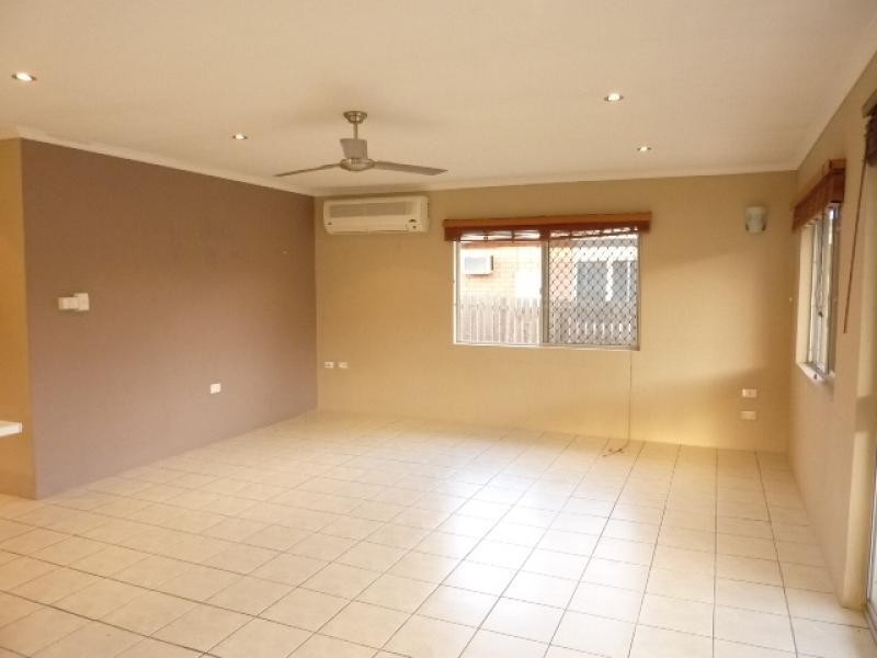 8 Sorrento Street, Woree QLD 4868