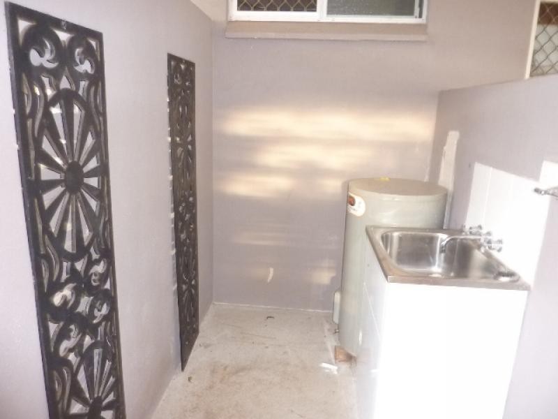 8 Sorrento Street, Woree QLD 4868