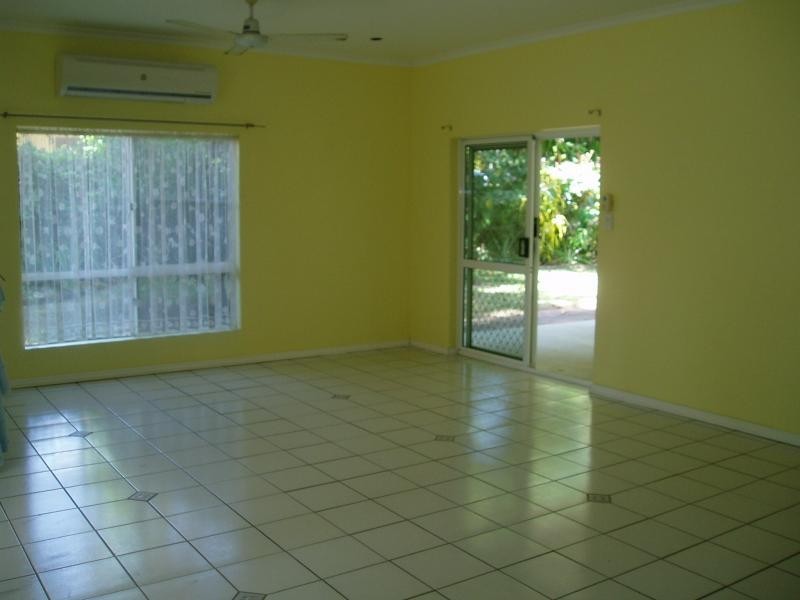 18 Triton Crescent, Port Douglas QLD 4877