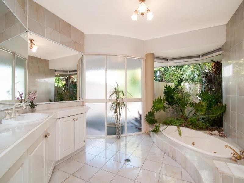 99 ST.CRISPINS AVENUE, Port Douglas QLD 4877