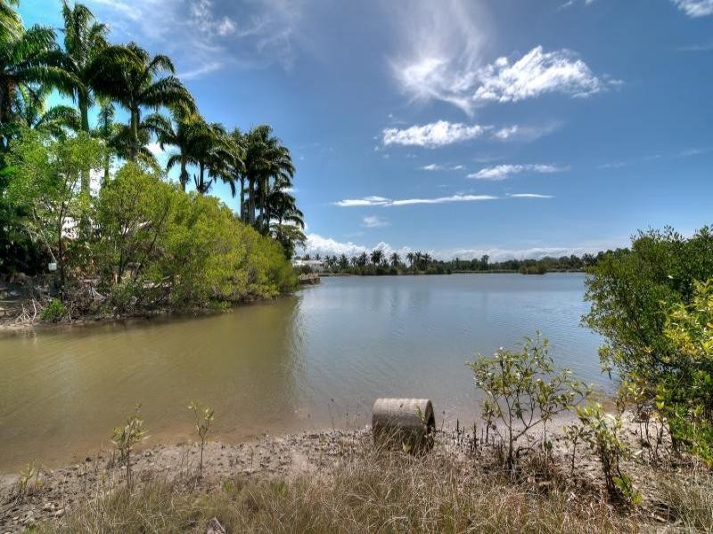 99 ST.CRISPINS AVENUE, Port Douglas QLD 4877