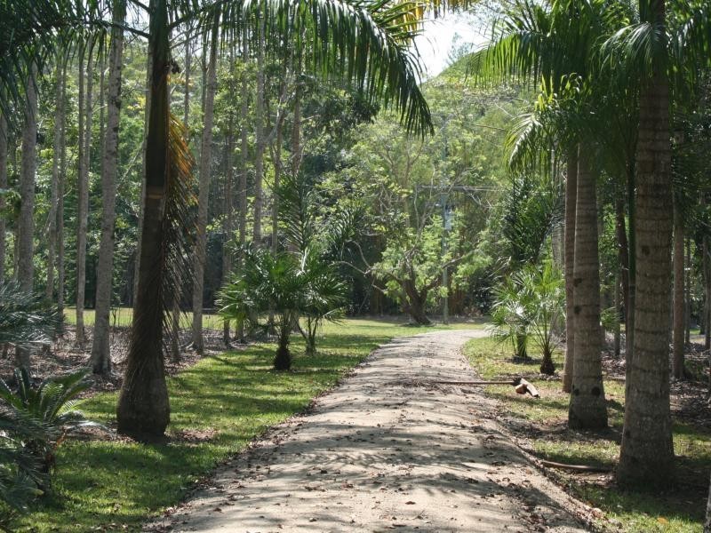 4 Richards Road, Julatten QLD 4871