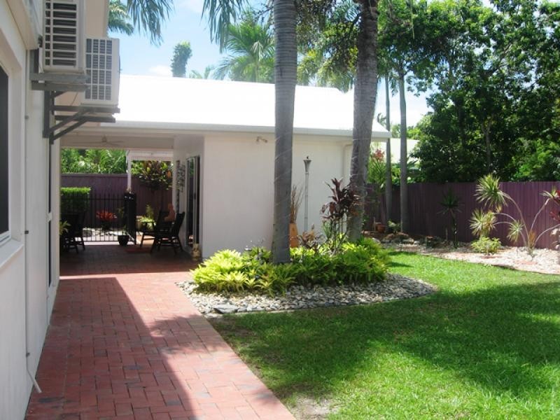 20 Agincourt St, Port Douglas QLD 4877