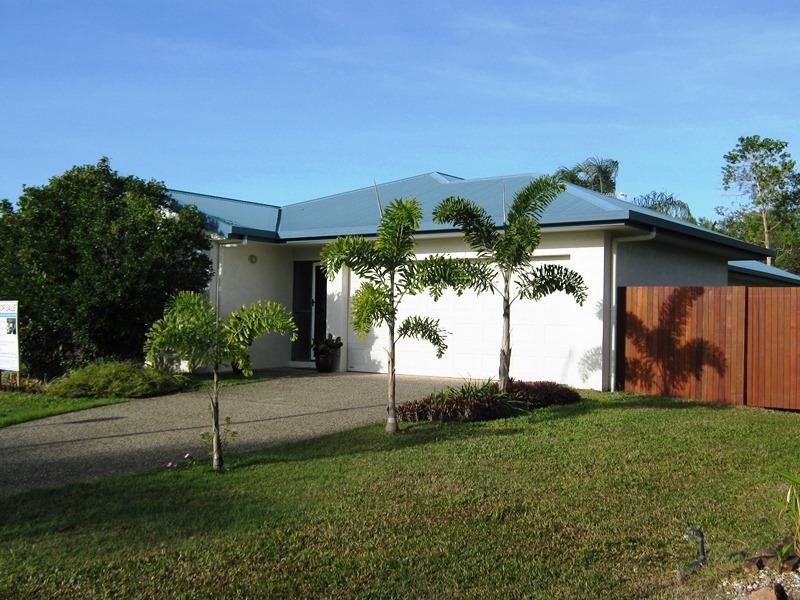 8 BROLGA STREET, Port Douglas QLD 4877