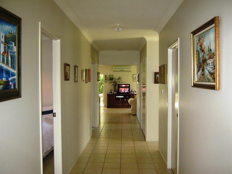 8 BROLGA STREET, Port Douglas QLD 4877