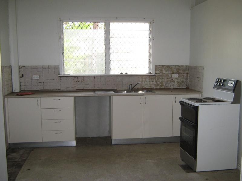 42 Marine Parade, Newell QLD 4873