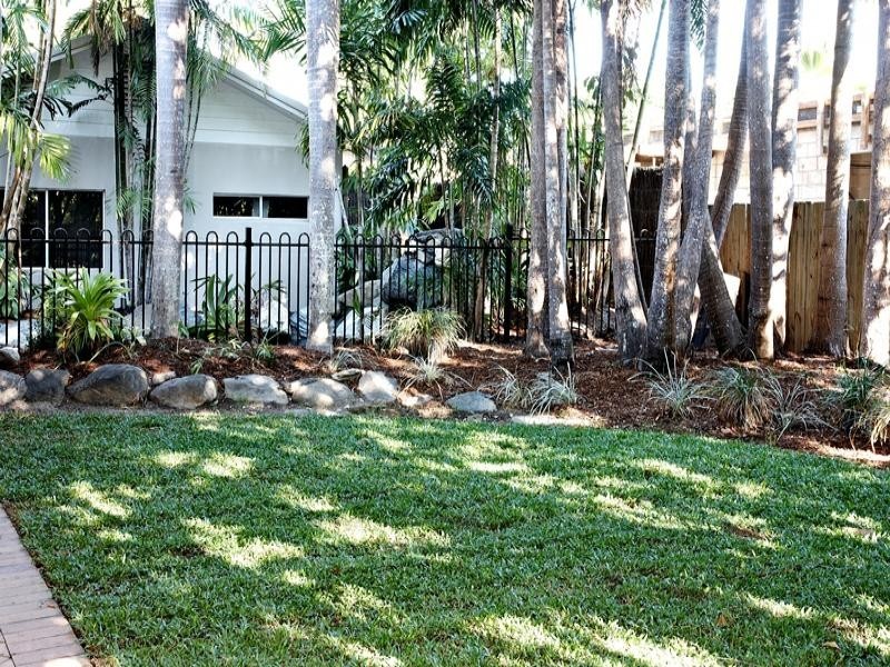 9 TROCHUS CLOSE, Port Douglas QLD 4877