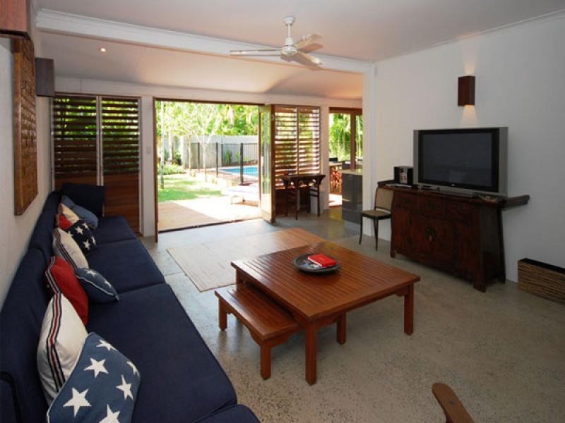 10 SAND STREET, Port Douglas QLD 4877