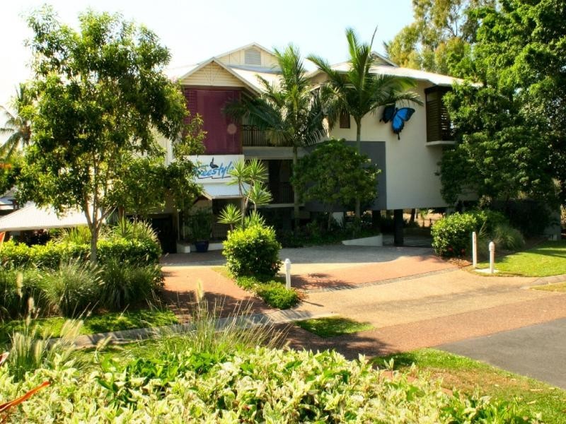 Port Douglas QLD 4877