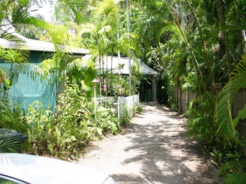 2/12A Andrews Close, Port Douglas QLD 4877