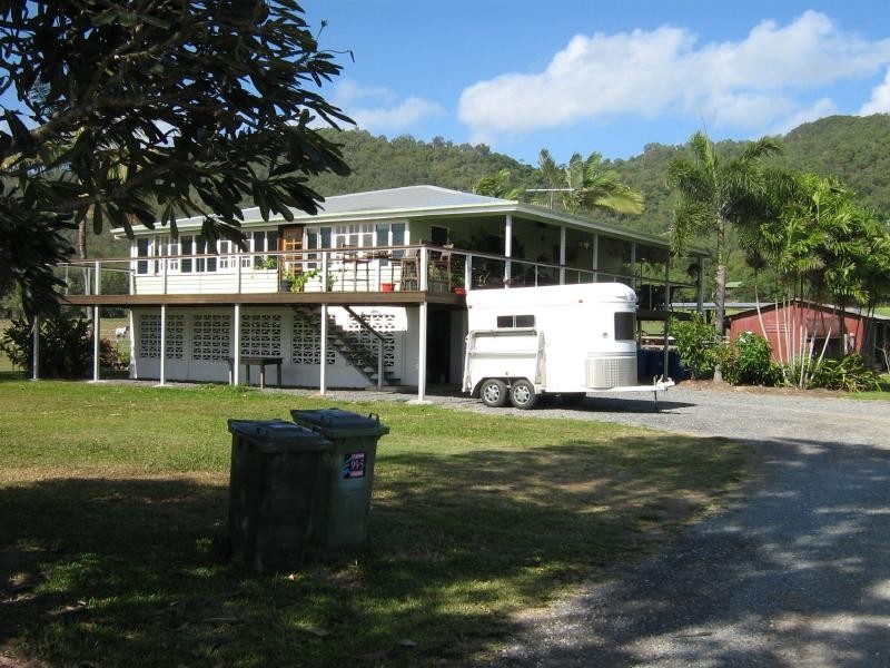 Port Douglas QLD 4877