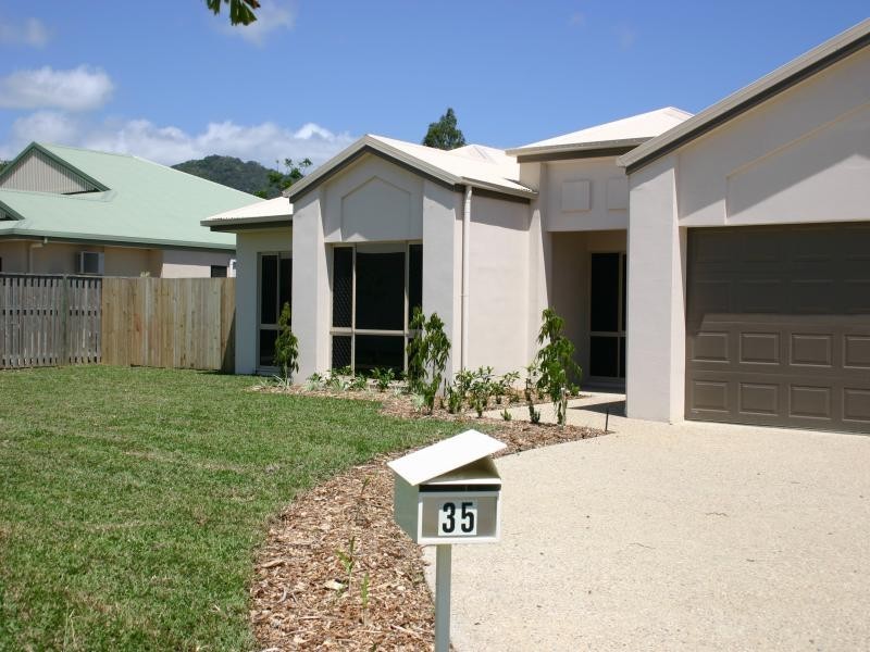35 Brolga St, Port Douglas QLD 4877