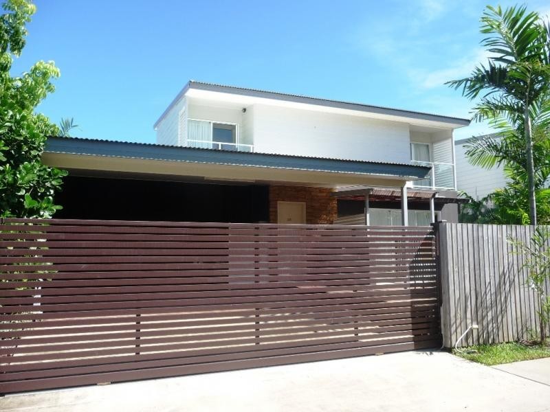 18/8 Morning Close, Oasis Villas, Port Douglas QLD 4877