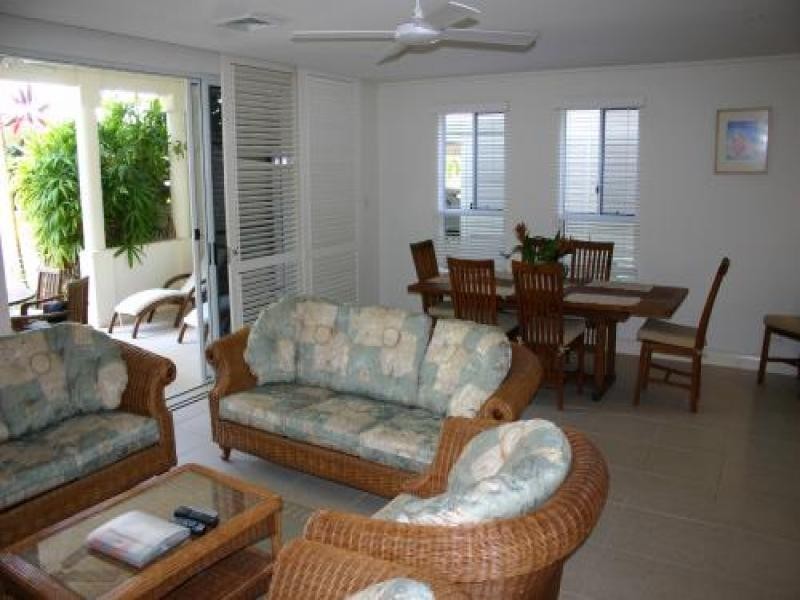 7/25 Andrews Close (Plantation House), Port Douglas QLD 4877