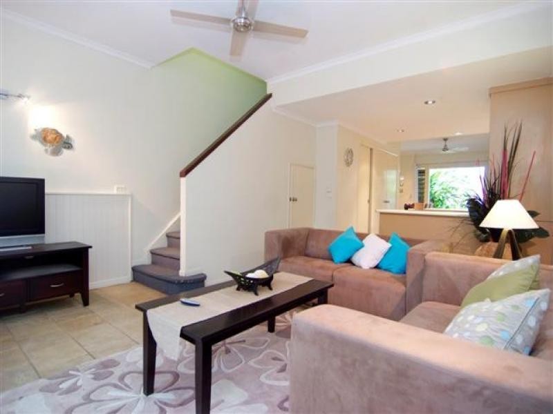 1 Fullmoon Terraces, 1/9 Craven Cl, Port Douglas QLD 4877