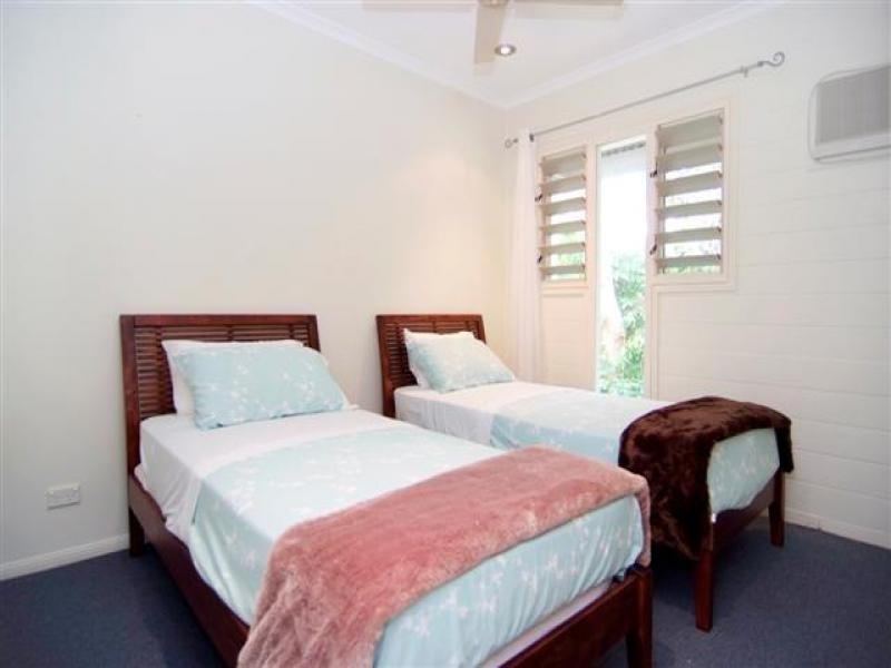 1 Fullmoon Terraces, 1/9 Craven Cl, Port Douglas QLD 4877