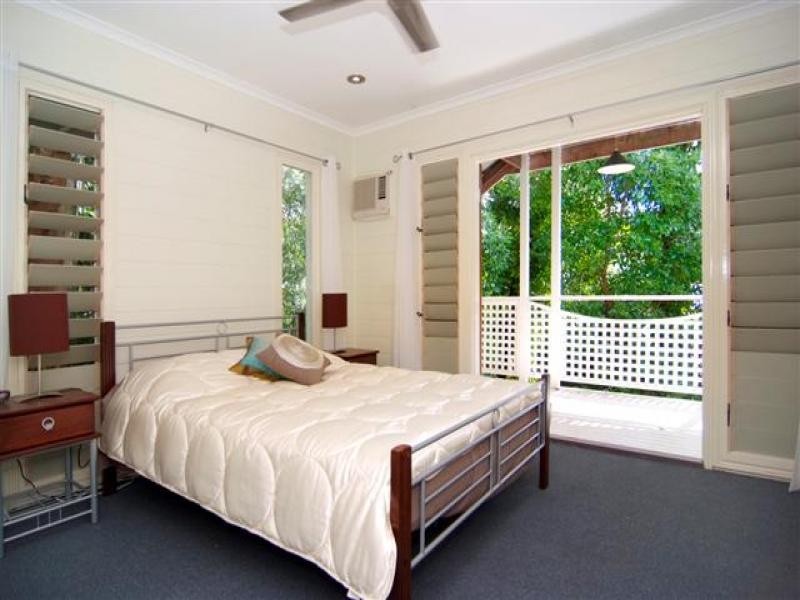 1 Fullmoon Terraces, 1/9 Craven Cl, Port Douglas QLD 4877