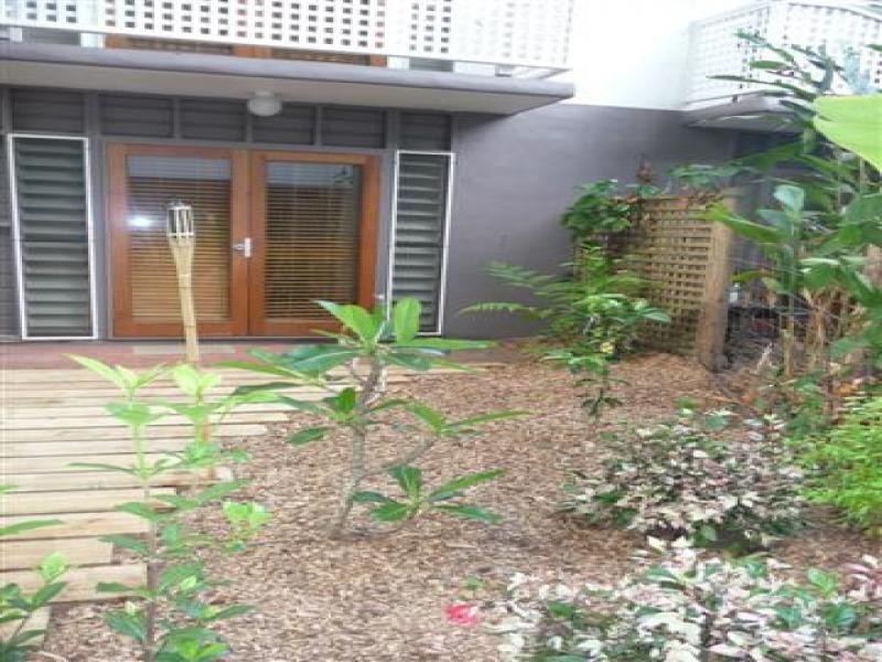 1 Fullmoon Terraces, 1/9 Craven Cl, Port Douglas QLD 4877