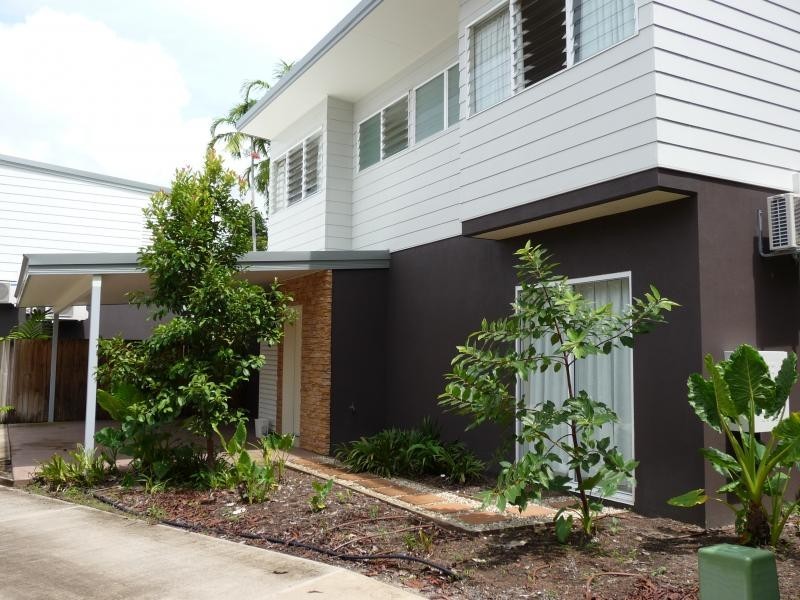 1/8 Morning Close, Port Douglas QLD 4877