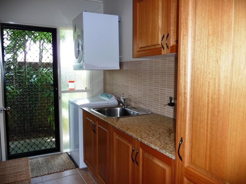 Port Douglas QLD 4877