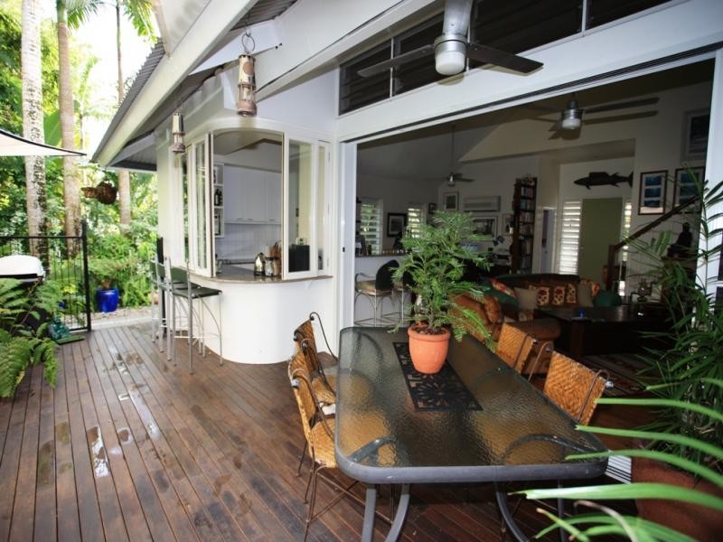 4/ Beach Villas Garrick St, Port Douglas QLD 4877