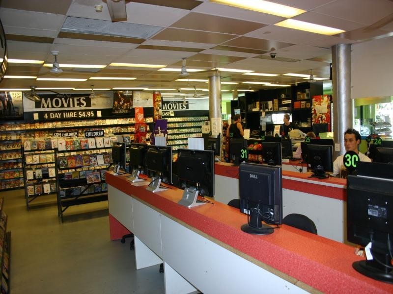 48 Macrossan St, Shops 2, 3, and 4 Laxmi Building, Port Douglas QLD 4877